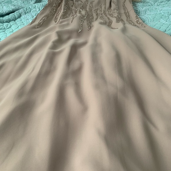 Evening gown - Picture 10 of 12